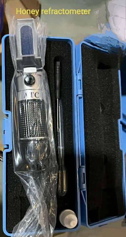 Refractometer